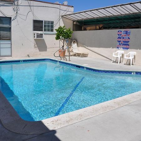 Lax Suites El Segundo Luaran gambar