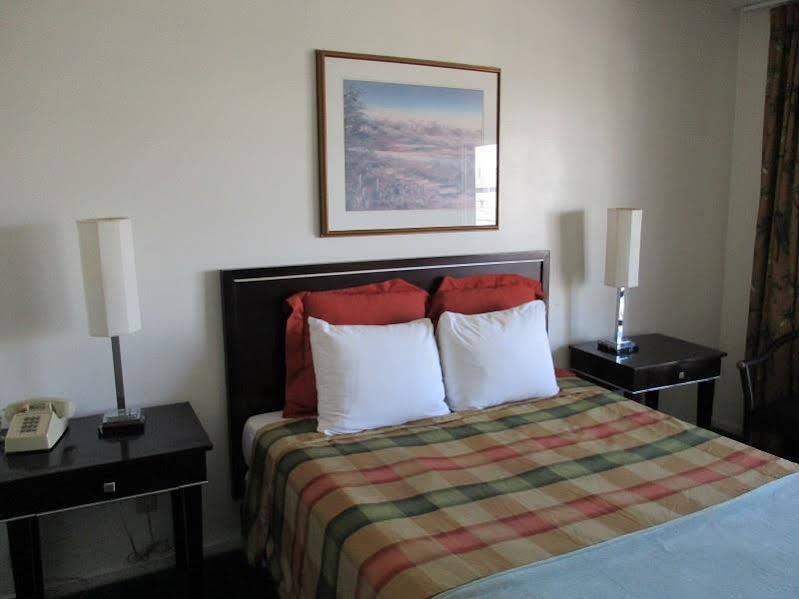 Lax Suites El Segundo Luaran gambar